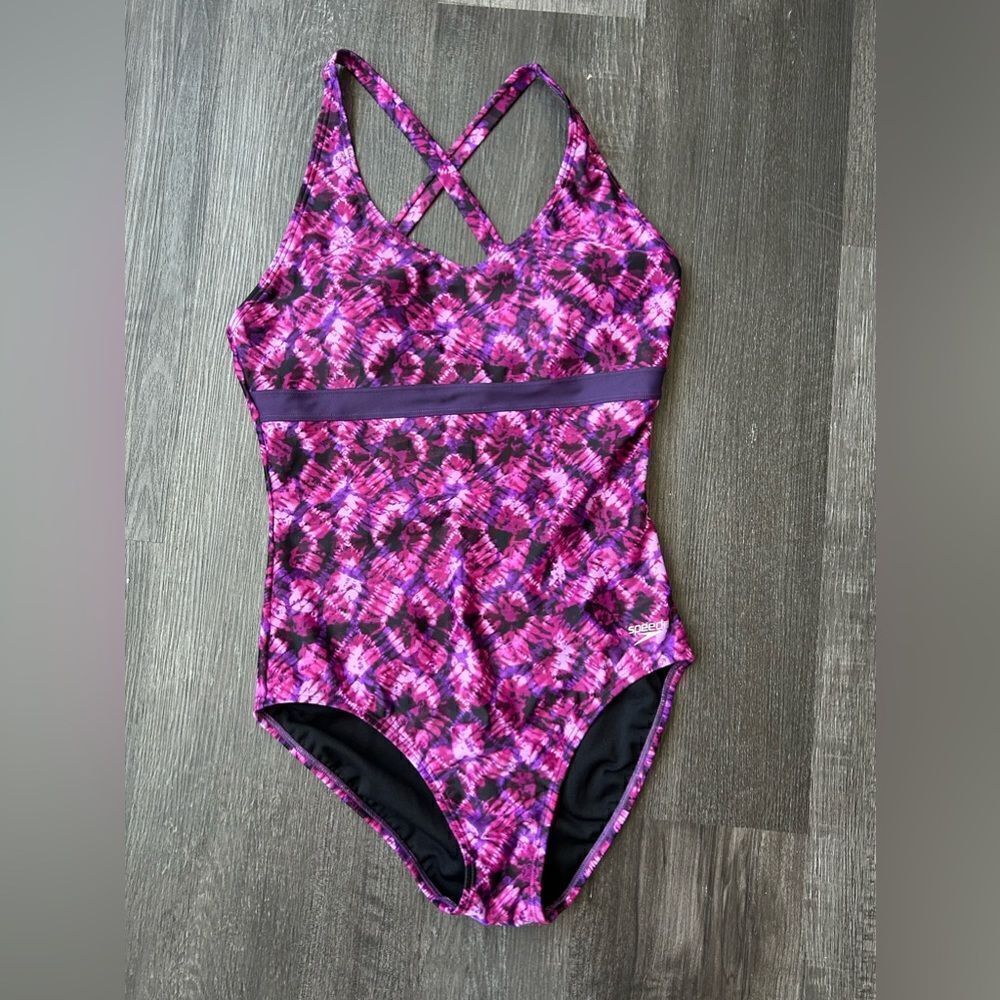 Speedo Geometric Pattern Cross Back One Piece Bodysuit - Picture 3 of 8